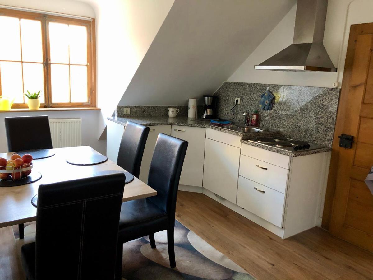 Ferienwohnung Im Gruenen Auf Idyllisch Gelegenen Gutshof Und Doch So Zentral Waldshut-Tiengen Luaran gambar